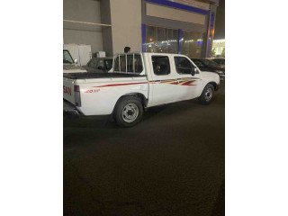 Nissan pick up